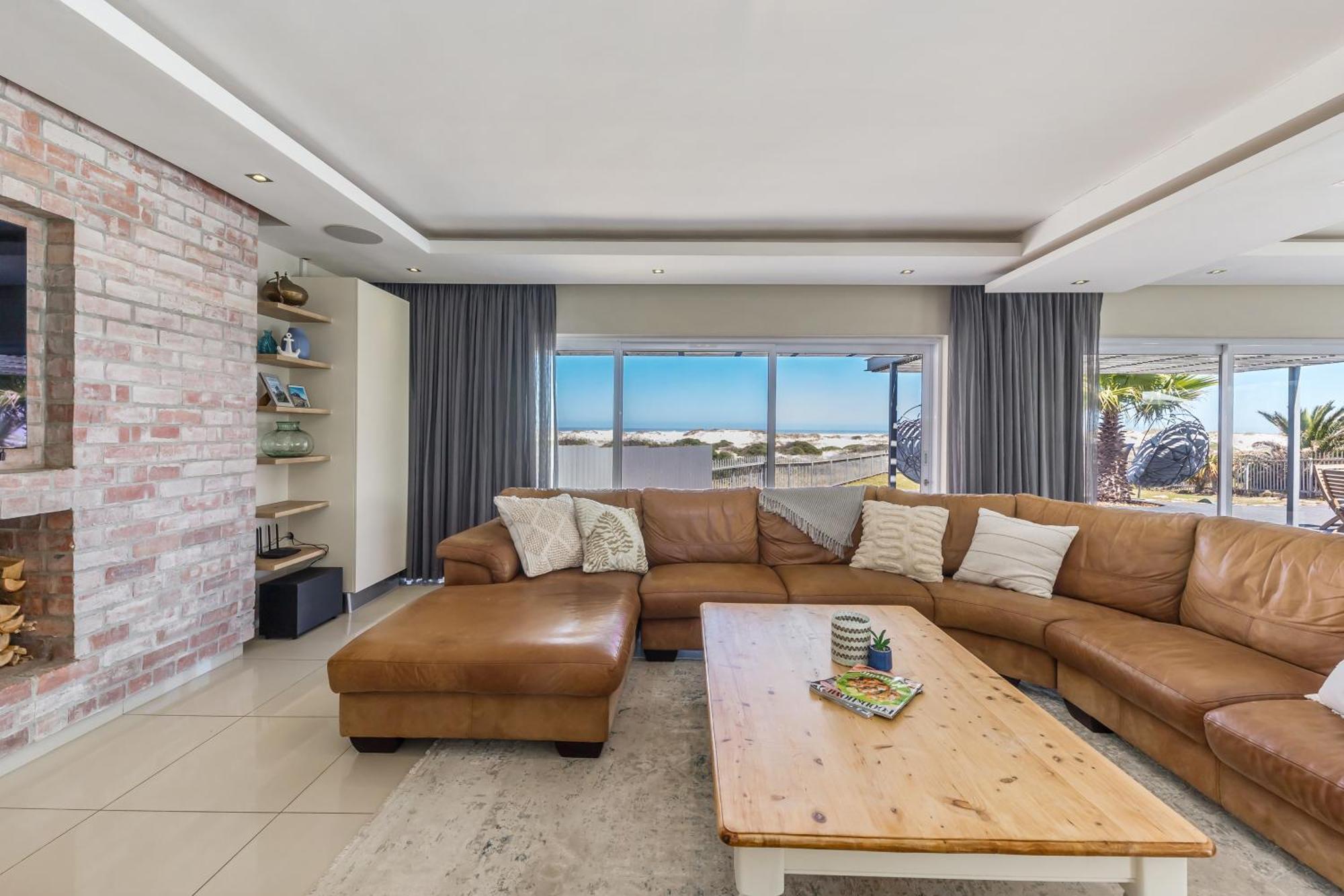Melkbos Beachfront Villa *