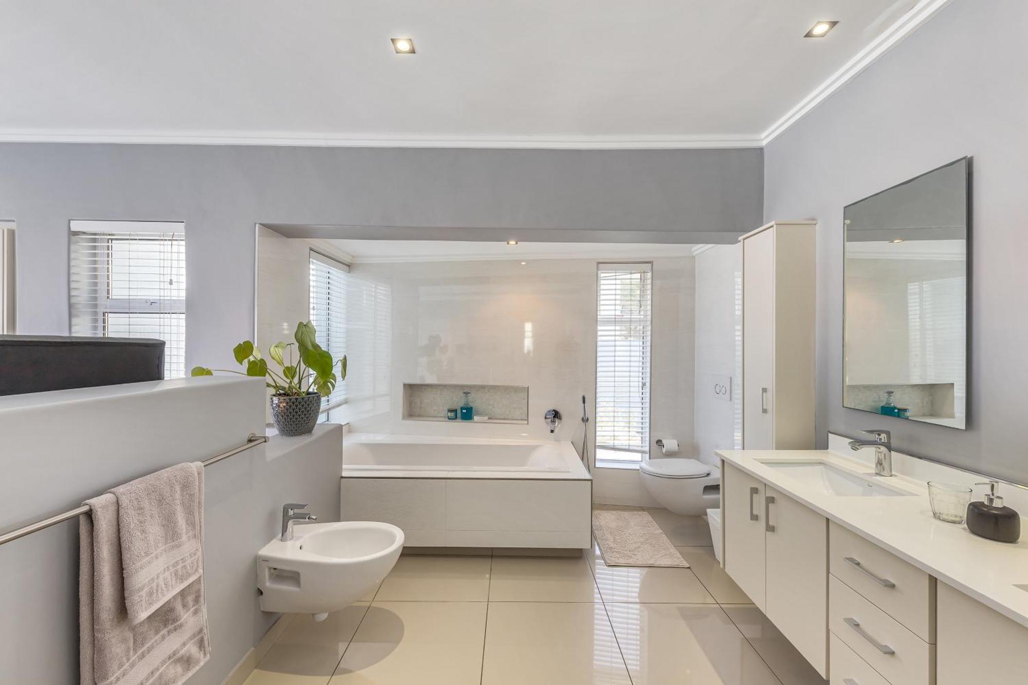 Melkbos Beachfront * Cape Town